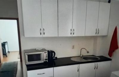 Shitet banesa 3 dhomëshe 76m2 kati 8 Fushë Kosovë