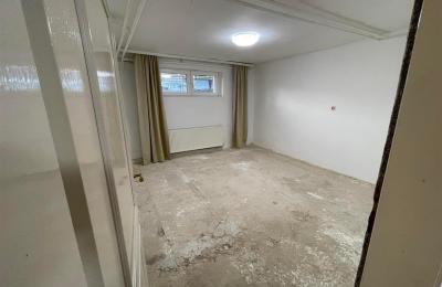 Shitet banesa 3 dhomshe 63m2 kati 1 Bregu i Diellit