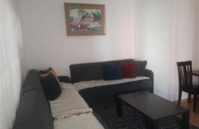 Shitet banesa 3 dhomshe 74m2 kati 5 Rruga C