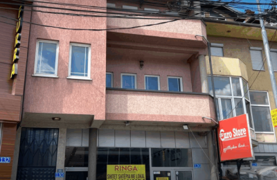 Ringa (Shitet Shtëpia me Lokal në Ferizaj – rr. Enver Topalli (rr. e Gremës), te Furra Sofra 05/25