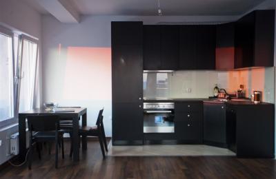 Shitet banesa 4 dhomshe 110m2 kati 9 Bregu i Diellit